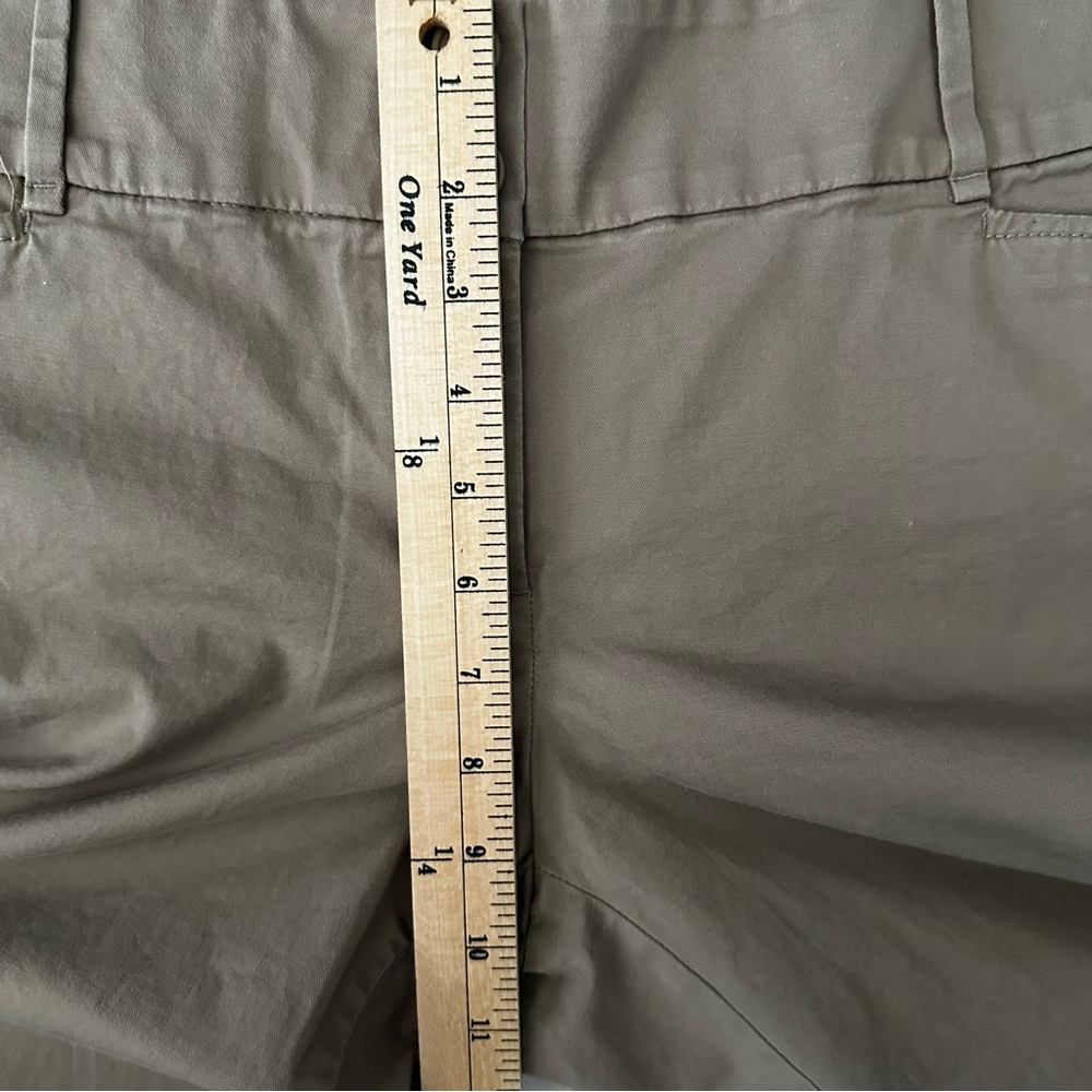 LOFT Outlet Curvy Crop Pants Women’s Sz 10 Brown Stretch Ankle Button Hem Career - Picture 8 of 12